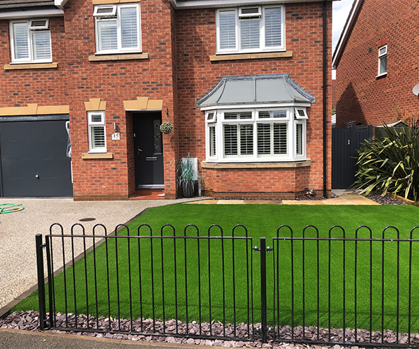 No mowing or watering with an artificial lawn at Luxury Lawns.